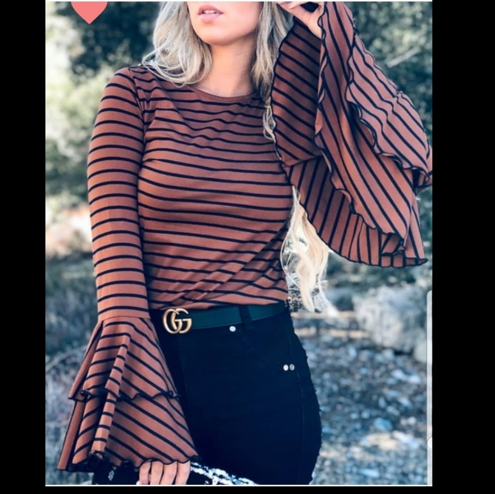 Brown & Navy bell sleeves top NWT